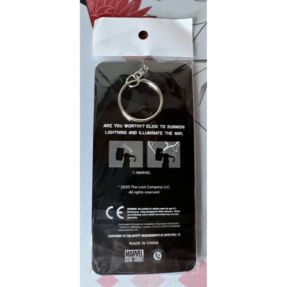 Loot Crate - Marvel Mjolnir Light-Up Keychain